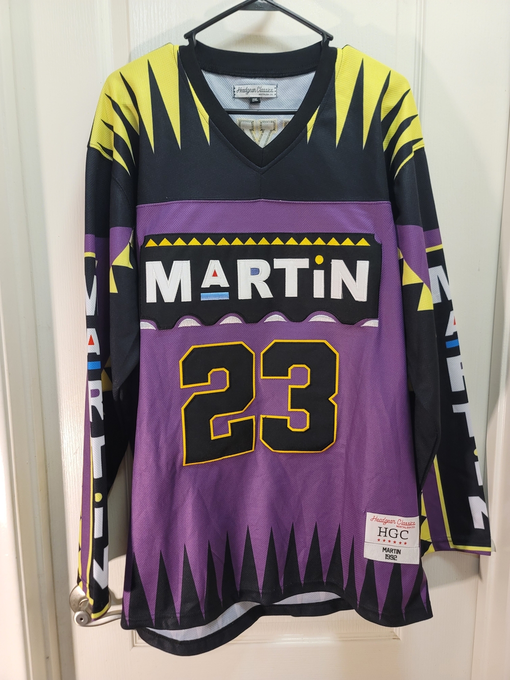 Martin Payne 23 V-Neck Sweater - Purple, Black & Yellow 2XL - NWOT